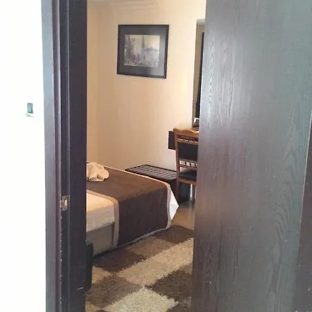 Hotell Residence 3*